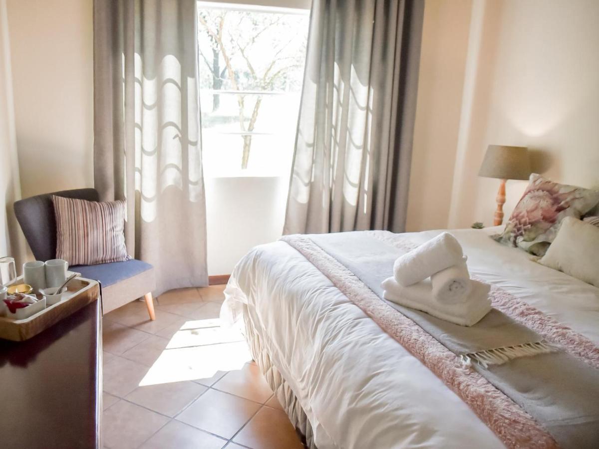 Unyati Safari Lodge Hectorspruit ภายนอก รูปภาพ